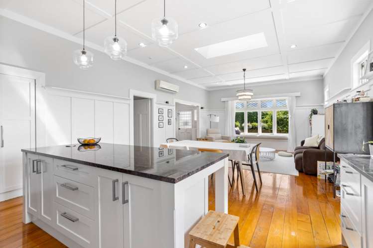 309 Lake Road Hauraki_6