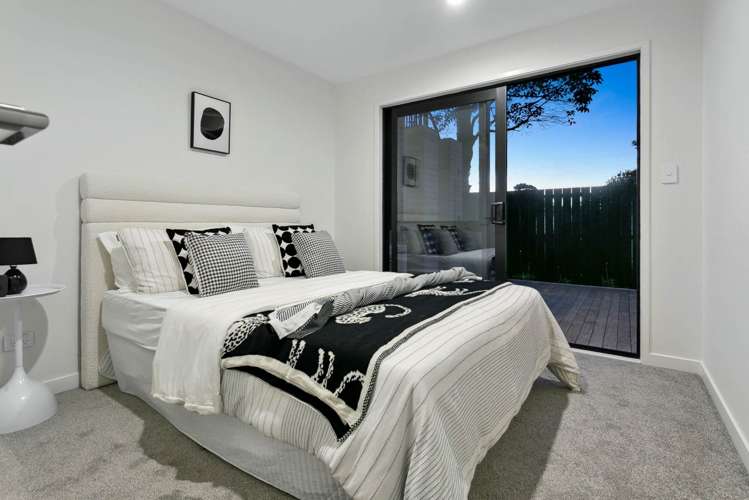 9&11 Seaview Road Glenfield_16