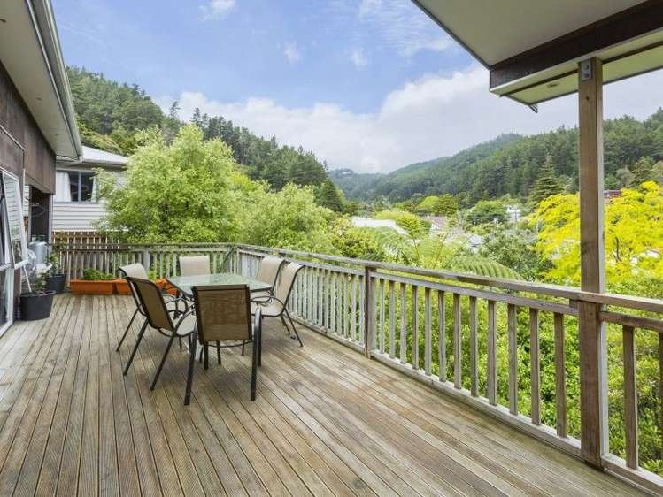 33 Forest Road Pinehaven_24