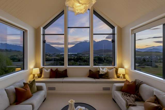 Architectural presence. Effortless living.