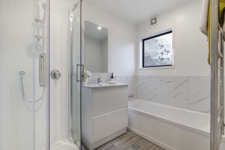 1/20 Kentigern Close Pakuranga_11