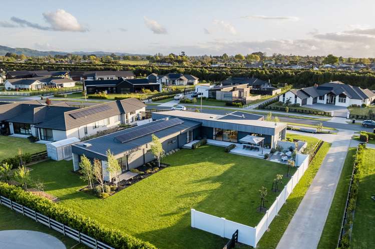 8 Mike Smith Drive Cambridge_1