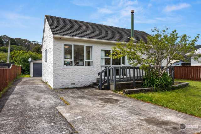 82 Hewer Crescent Naenae_2