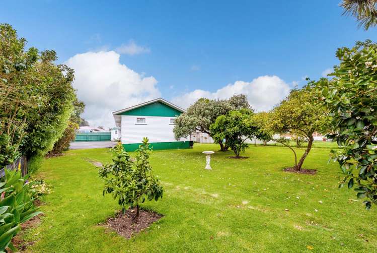 29 Clinton Avenue Te Atatu Peninsula_13