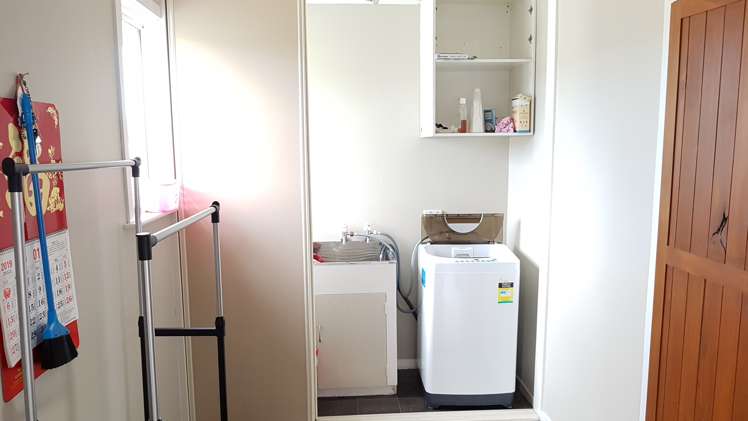 196 Sewell Street Hokitika_12