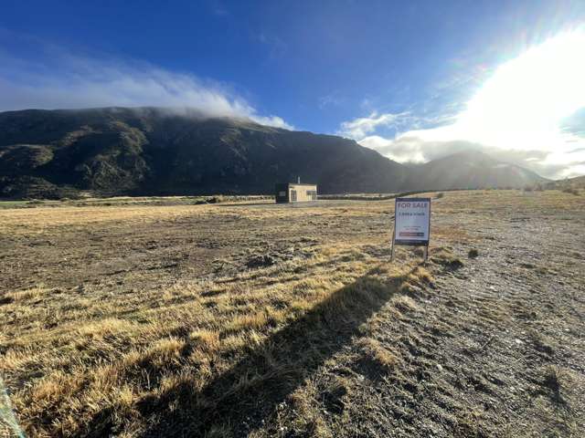 Premium Kingston Section With Subdivision Potential