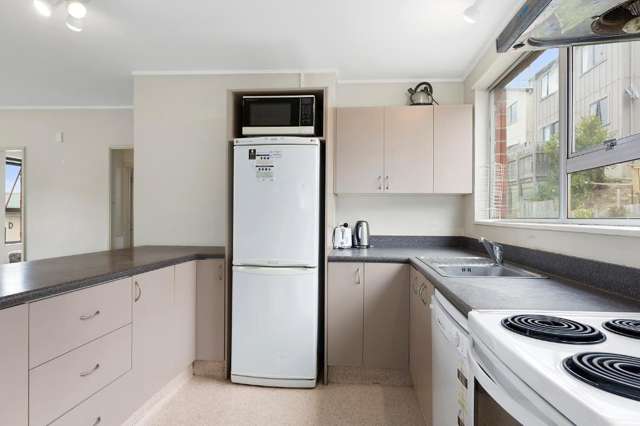 2/102 Harbour Terrace 2202_1