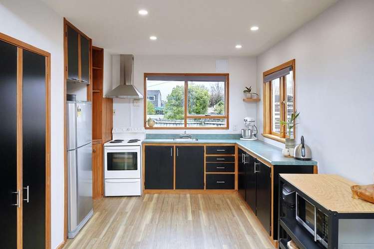  2/146 Beach Road North New Brighton_5
