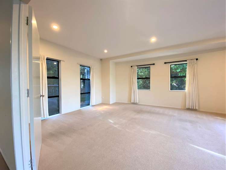 1/75 Beach Road Castor Bay_9