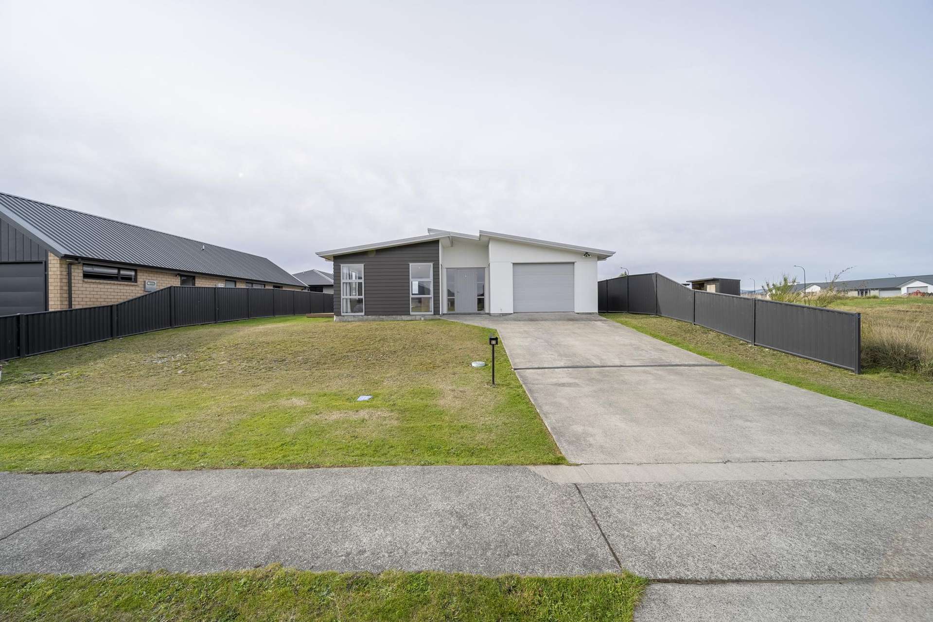 22 Hidden Lakes Avenue Te Anau_0