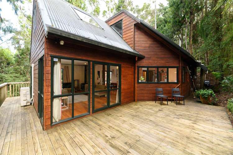 8 Kauri Loop Road Oratia_21