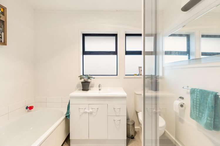 144 Waenga Drive Cromwell_12
