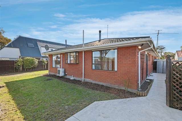 2/39 Solomon Avenue Redwood_2