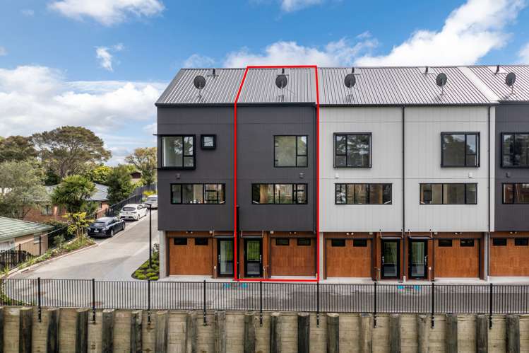 58 Ara Mara Hua Henderson_14