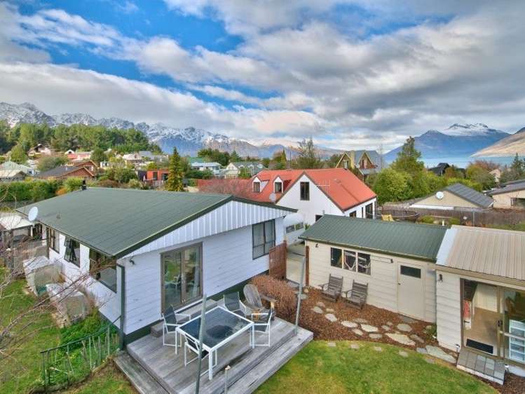 8 Larch Court Kelvin Heights_22