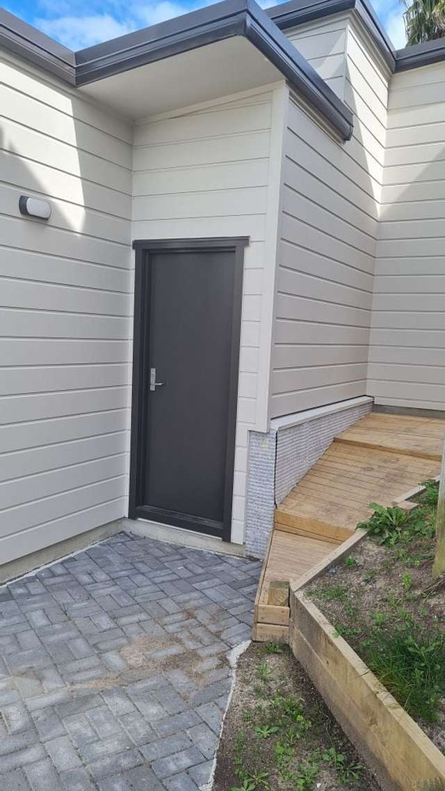 Charming 2BR Home in Glen Eden!