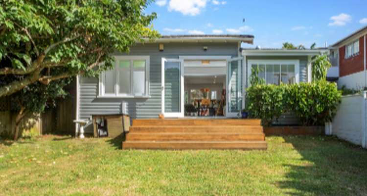 31 Owairaka Avenue_0