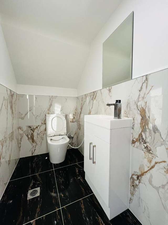 A/10 Benton Place 10686_3