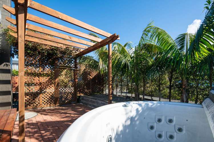 24 Bearing Parade Long Bay_46