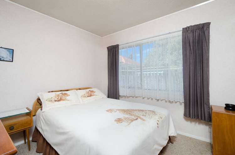 2/34 Flanshaw Road Te Atatu South_13