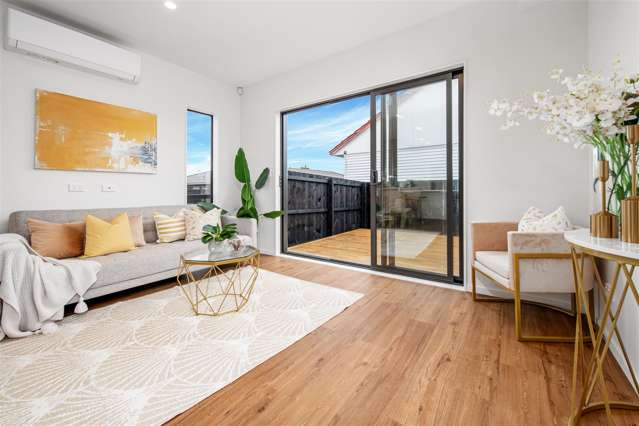 3/69 Wharf Road Te Atatu Peninsula_1