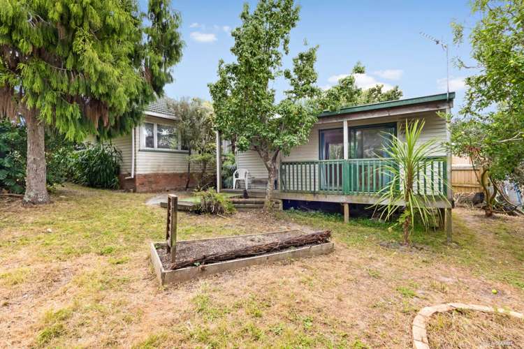 9 Cornwall Street Te Atatu South_0