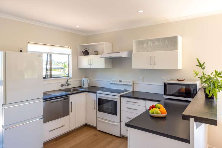 52 Erua Road Ostend_6