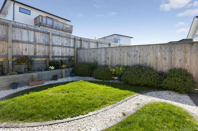 8 Hattersley Grove Churton Park_14