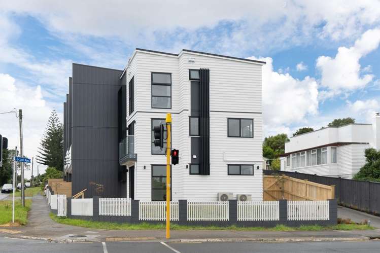 1A Scout Ave Three Kings_2