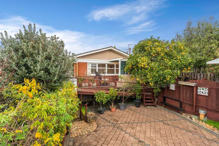 2/129a Ridge Road Howick_20