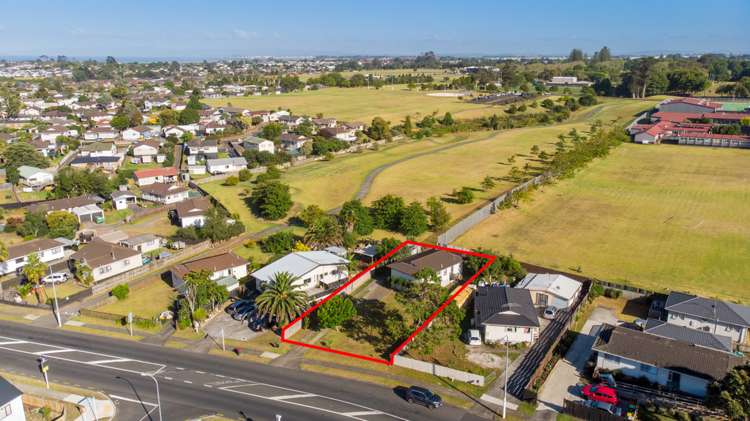 183 Mahia Road Wattle Downs_12