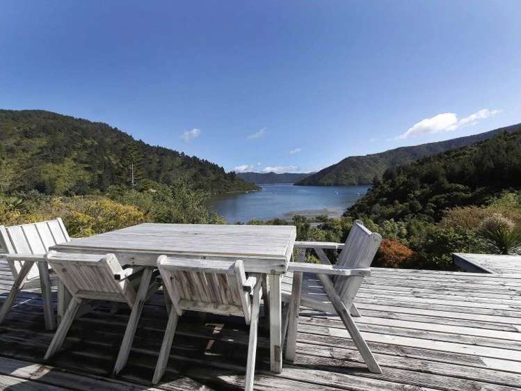 609 Port Underwood Road Whatamango Bay_10