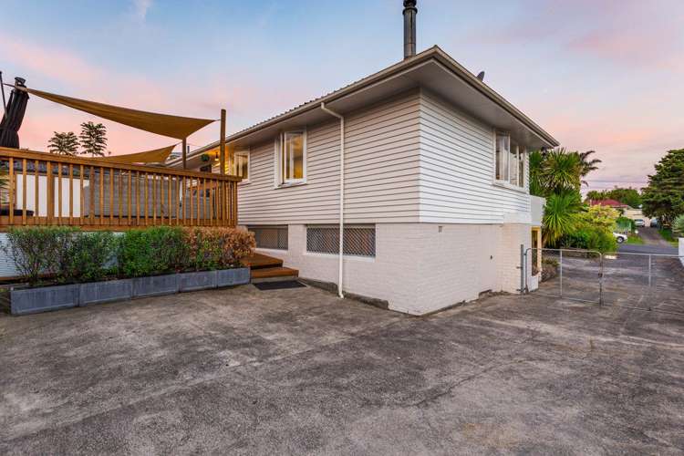 5 Hughes Terrace Te Atatu Peninsula_16