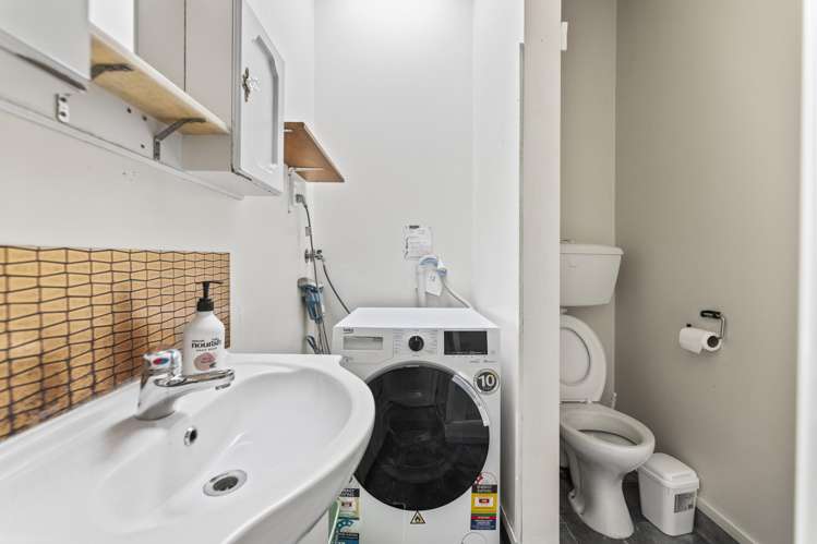 59 & 59A Grange Street North Dunedin_25