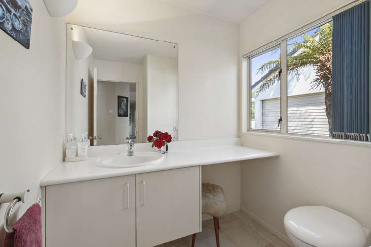 84 Rushgreen Avenue Pahurehure_24