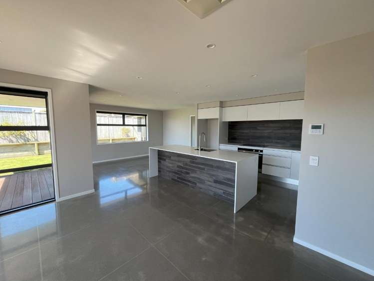 10 Masters Lane Waitara_2