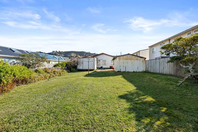 73 Apu Crescent Lyall Bay_20