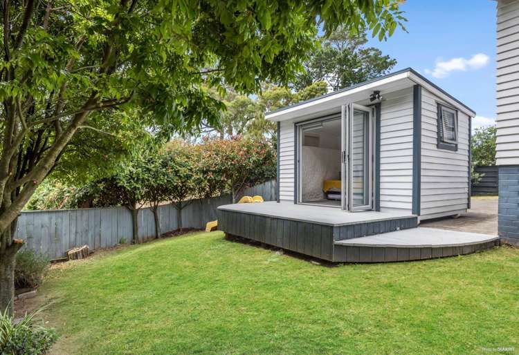 20A Puketitiro Street Glen Eden_10