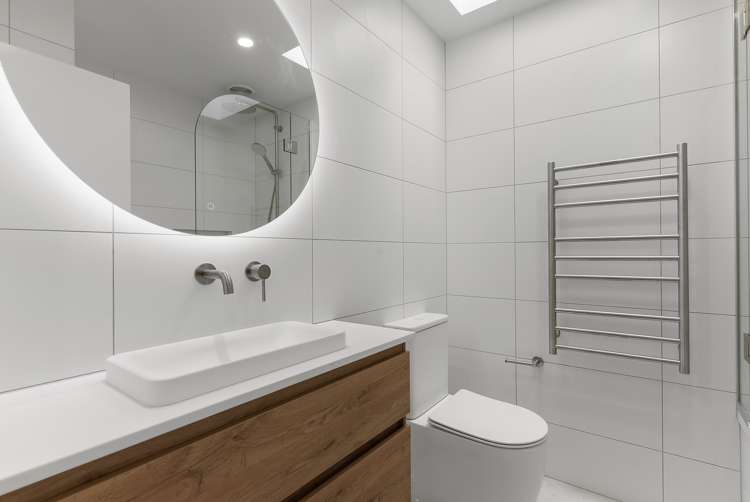 2/47 Taipari Road Te Atatu Peninsula_5