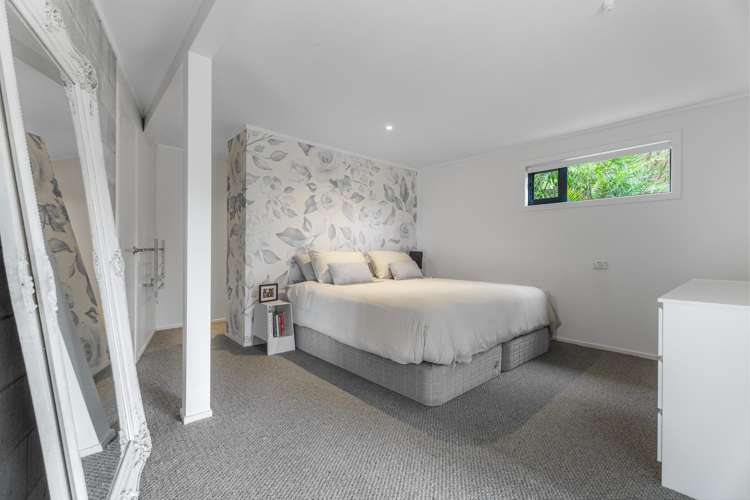 2 Te Makiri Road Onetangi_10