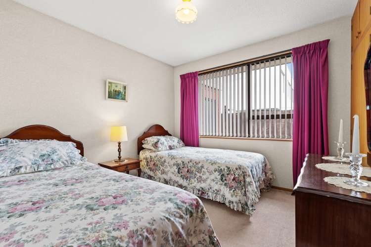 2/4 Limburg Lane Spreydon_16