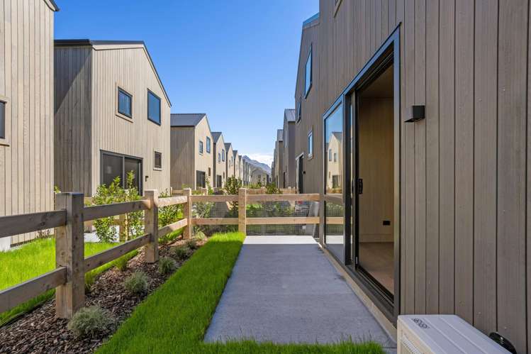 Villa 2/3 O'Meara Street Frankton_1