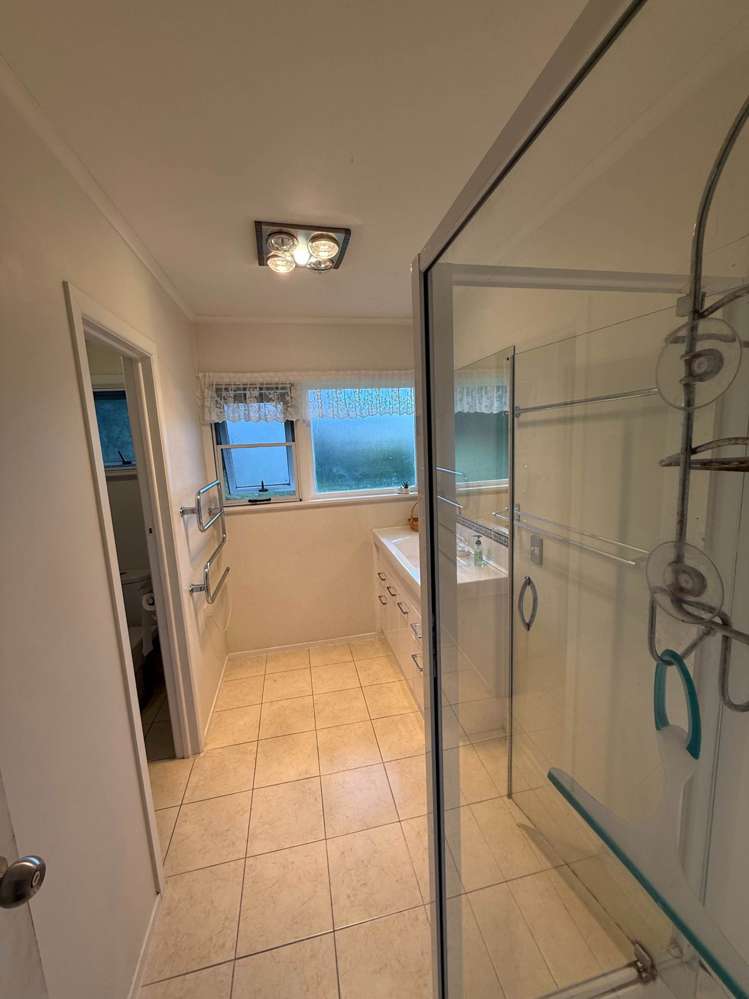 244 Point View Drive East Tamaki Heights_10