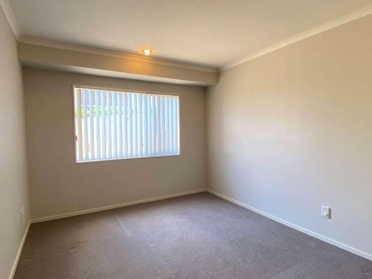 9 Bloomfield Rise Stanmore Bay_7