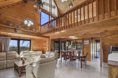 205 Whangaparaoa Road_3