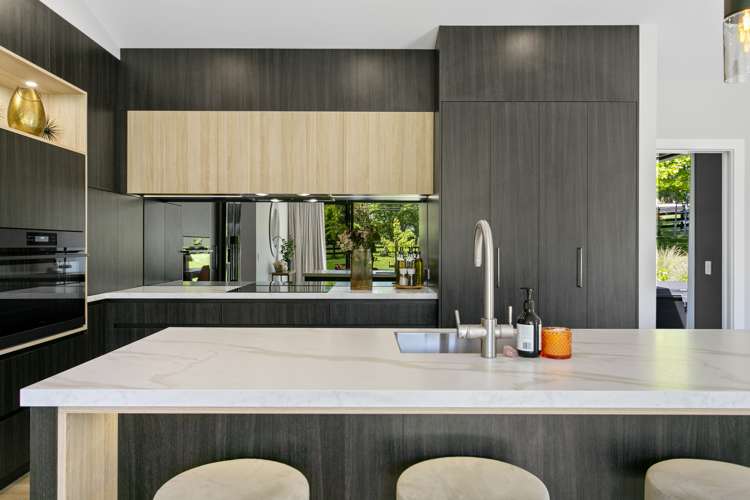 139 Mapara Road Acacia Bay_15