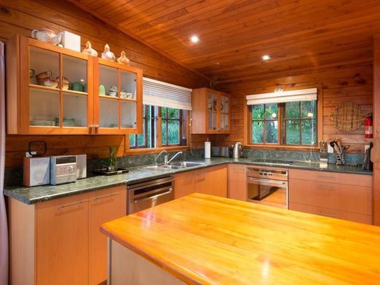 B/105 Te Wahapu Road 1999_7