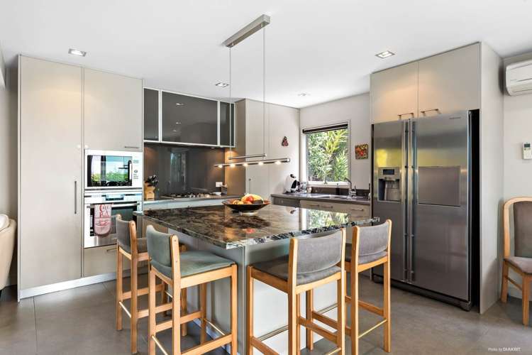 83 William Bayes Place Red Beach_5