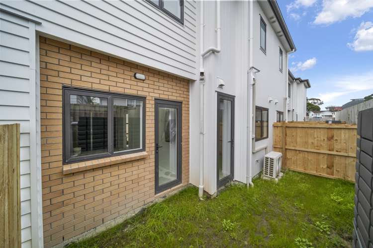 37d Court Town Close Mangere_13