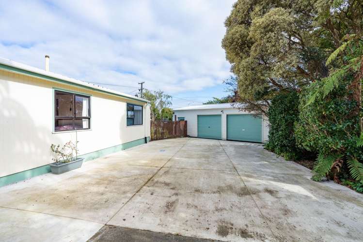 1 Vincent Drive Levin_19